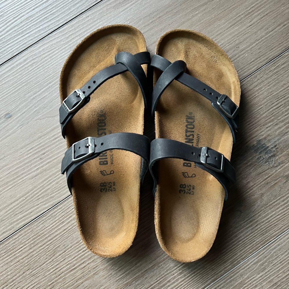 Birkenstock Mayari Black Oiled Leather 38 GENTLY USED